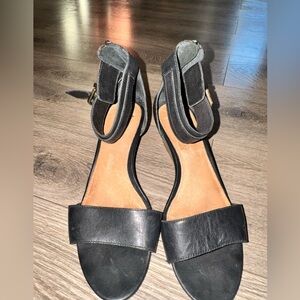 UGG Lyra Black Leather wedge Ankle-Strap Sandals with back zipper